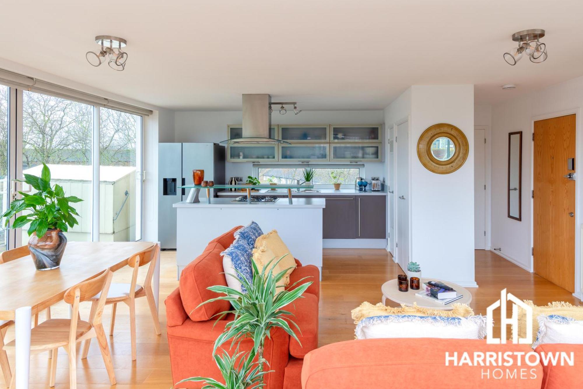 2 Bed Penthouse In Canada Water With Huge Balcony & Canary Wharf View